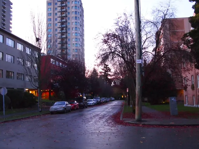 Clark County Warns of High Winds and Dust Storms Tonight, Forecasting Speeds Above 60 MPH