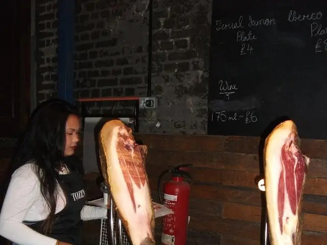 Unintentional Deception: A Look at Deceivers Who Don't Realize They Are Deceiving Others