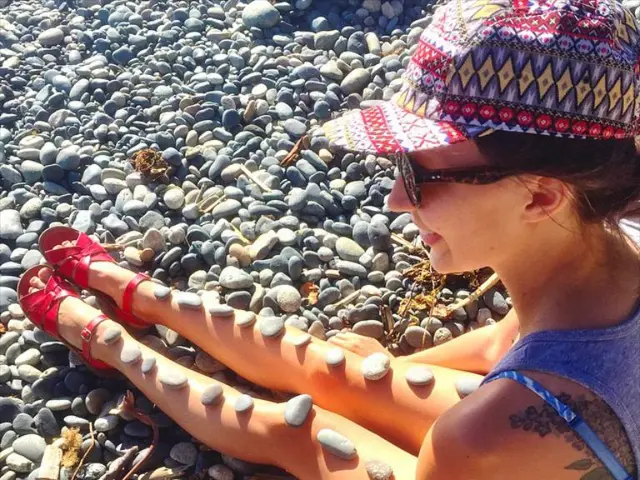 Signs and Initial Indications of Kidney Stones: A Comprehensive Overview