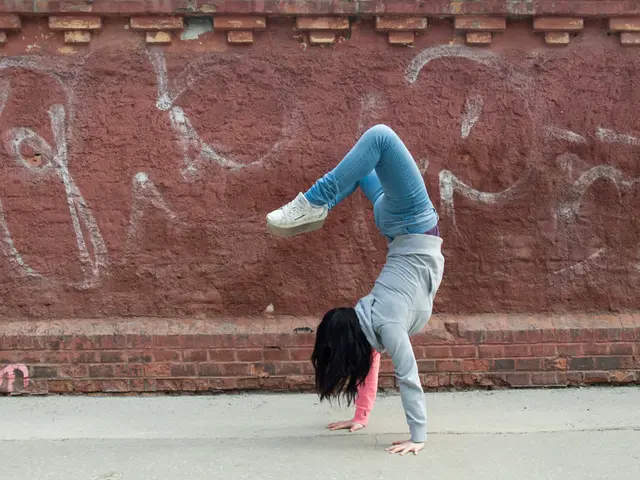 For individuals who spend extended periods sitting and experience discomfort in their shoulders, a...