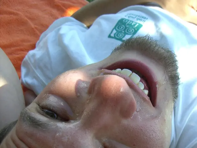 Touching One's Face Indicates Falsehood? Exposing a Common Misconception in Body Language...