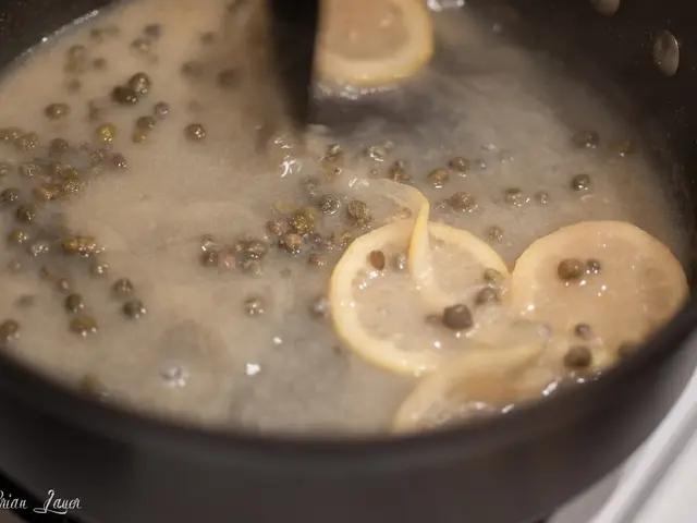 Six Water-Based Detox Methods Claimed by Many to be Effective