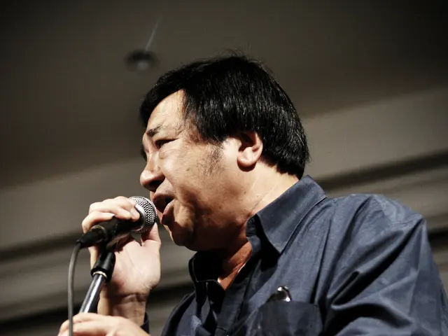 Singer Ashley McBryde experiences throat injury, diagnosed with 'damaged vocal cords'