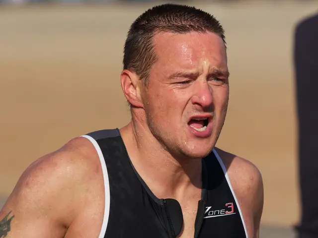 Burning calories in cold or hot weather: A Complex Issue