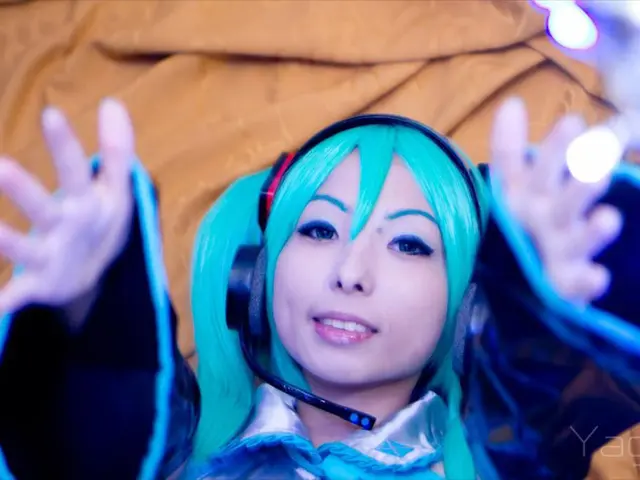 Responses to stimuli in the nervous system, with explanation and examples provided.