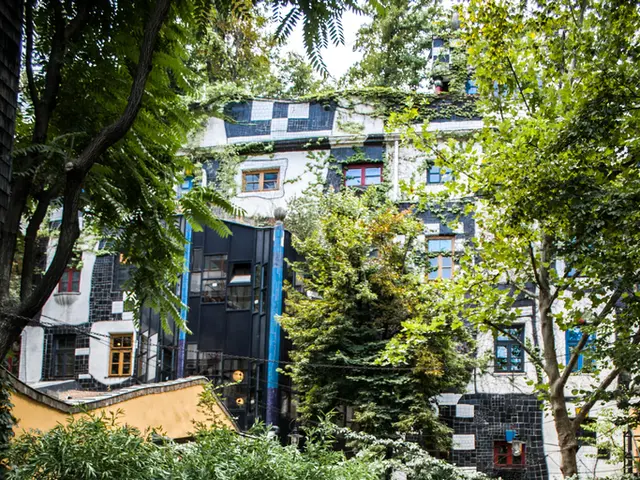 Heatwave Havens: Discovering Refreshing Spots in North Rhine-Westphalia this Summer