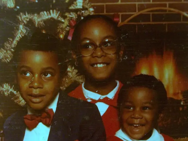 Navigating Holiday Mourning: Strategies for Christmas Grief Management